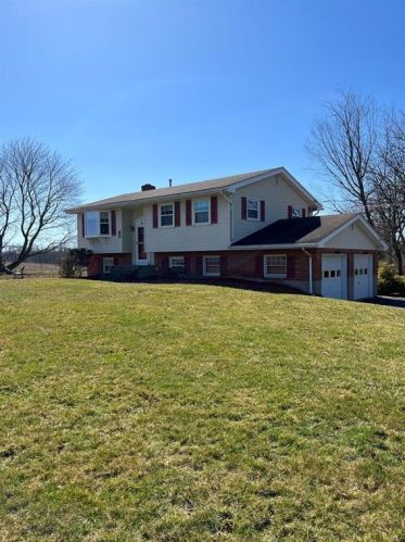 1520 Arndt Rd, Easton, PA 18040-8100