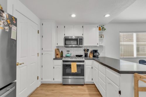 217 Fairmont Dr, Grass Valley CA  95945-9708 exterior