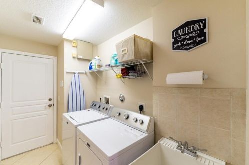 10521 Academic Way, Port Saint Lucie FL  34987-2131 exterior