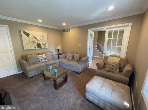 1567 Potter Dr, Pottstown PA 19464-2978 exterior