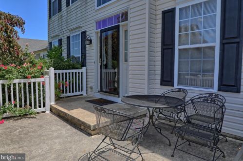 43 Wooten Ct, Dover DE  19904-3863 exterior