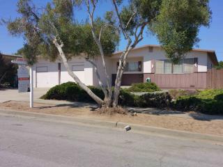 270 Cosky Dr, Marina, CA 93933-2313