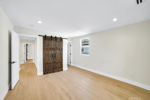 11512 La Maida St, North Hollywood CA  91601-4323 exterior