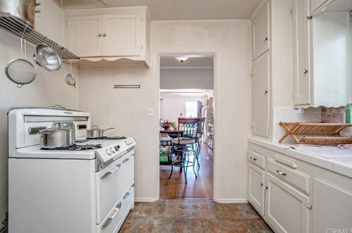 232 Euclid Ave, Long Beach CA  90815-2518 exterior