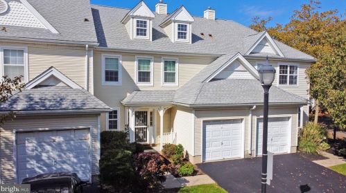 31 Anchorage Ct, Atlantic City, NJ 08401-2858