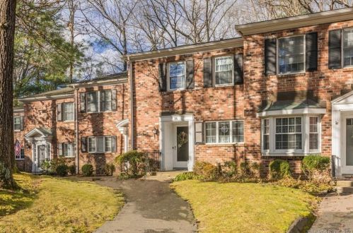 26 Tunxis Vlg, Farmington, CT 06032-1517