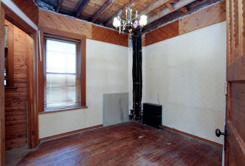 812 Burleigh St, Milwaukee WI 53222-4804 exterior