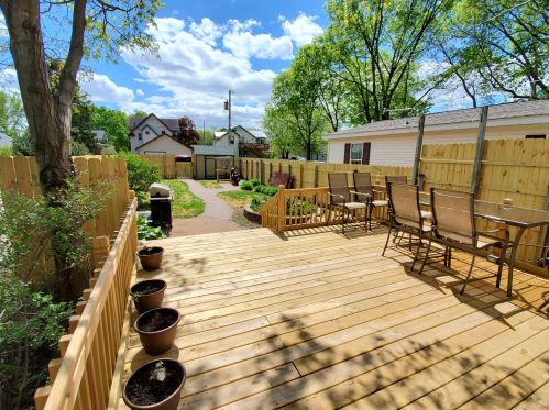 1100 Farnam St, La Crosse, WI 54601-5525
