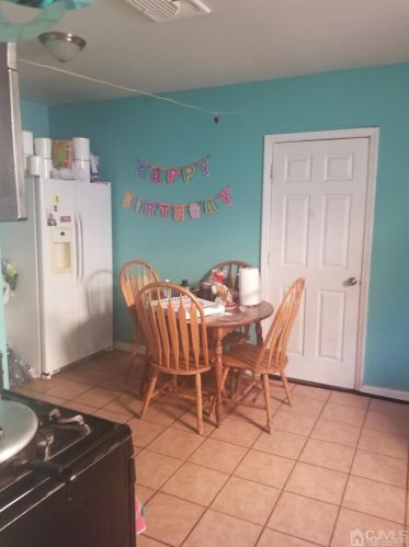 727 Parker St, Perth Amboy NJ  08861-2915 exterior