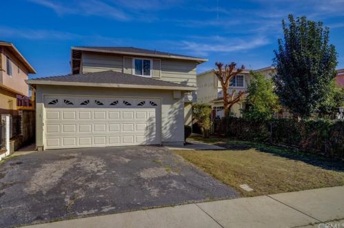 17910 Lysander Dr, Long Beach, CA 90746-1626