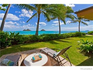 1234 Mokulua Dr, Kailua, HI 96734-3248