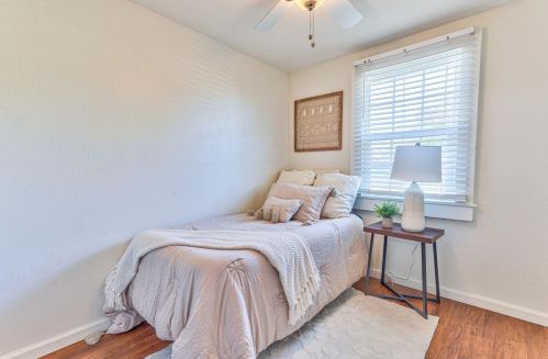 67 Hawkins St, Hollister CA  95023-4901 exterior