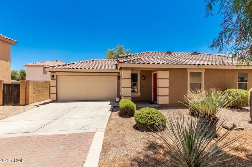2281 Peach Tree Dr, Chandler, AZ 85249-4672