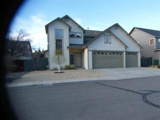 3120 Green River Dr, Reno, NV 89503-1878