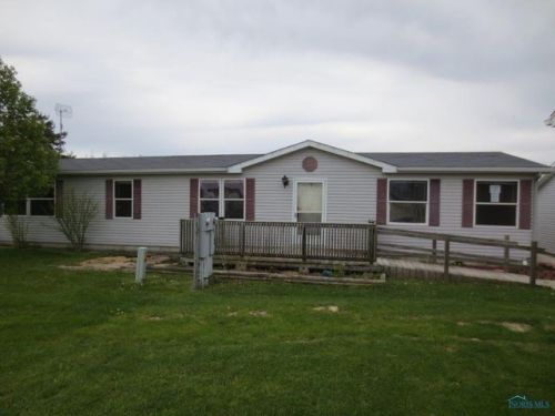 2101 Pear Tree Ln, Delta, OH 43515-9127