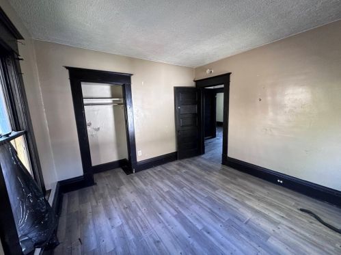 703 Prindle St, Hermitage PA  16146-2756 exterior