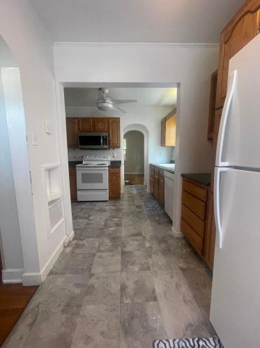 910 Briar Ave, Washington Ch, OH 43160-1006