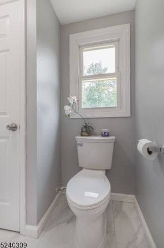 340 Lake View Dr, Fredon NJ  07860 exterior