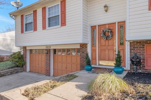 3059 Amy Dr, Library, PA 15129-9353