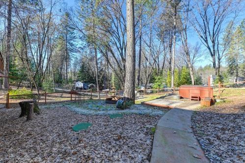 10570 Alta Sierra Dr, Grass Valley CA  95949-6840 exterior