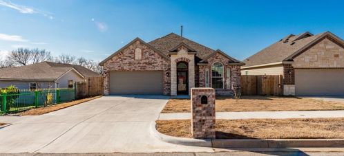 2917 21st St, Fort Worth, TX 76106-4816