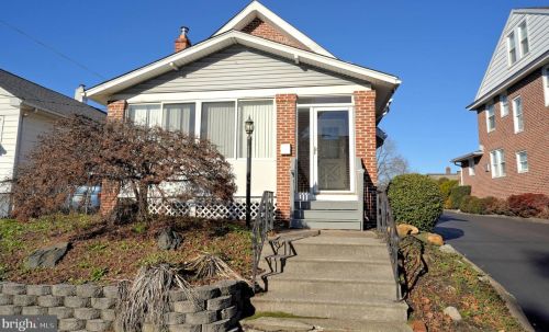 2548 Liberty St, Trenton, NJ 08629-2009