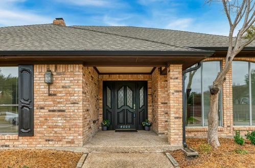 4005 Sparrows Point Dr, Plano TX  75023-6525 exterior