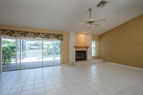 2909 Summervale Dr, Tarpon Springs, FL 34691-2511
