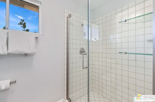 78720 Avenida La Fonda, La Quinta CA  92253-2805 exterior