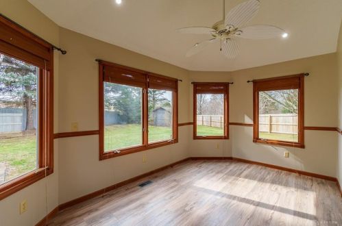240 Fivepines Ct, Englewood OH  45315-9636 exterior