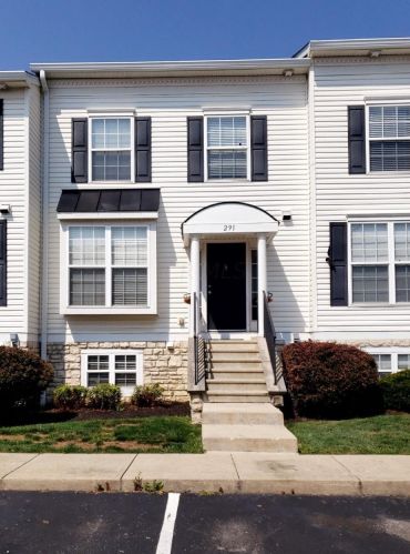 291 Lost River Dr, Blacklick, OH 43004-8436