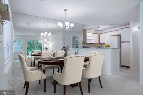 11723 Summerchase Cir, Herndon VA  20194-1137 exterior