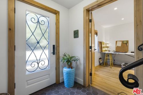 1316 Topanga Canyon Blvd, Topanga CA  90290-4271 exterior