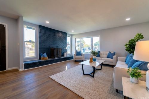 1921 124th St, Compton, CA 90222-1230