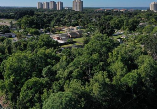 4535 Del Rio Ln, Bonita Springs FL 34134-7236 exterior