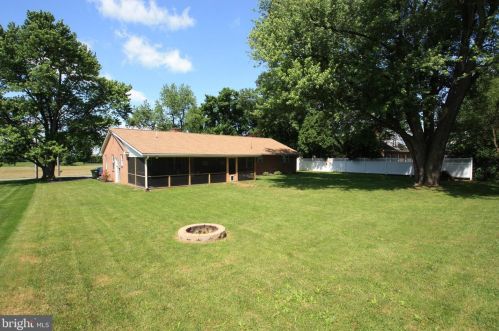 431 Sharadin Rd, Greenwich PA  19530-9704 exterior