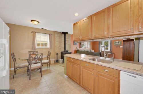 62 Delaware Ave, Erial NJ 08081-1223 exterior