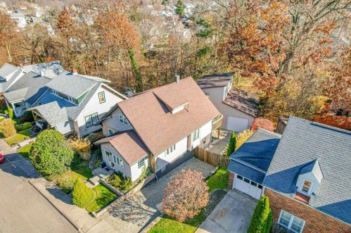 520 Vernon St, New Kensington PA  15068-5850 exterior