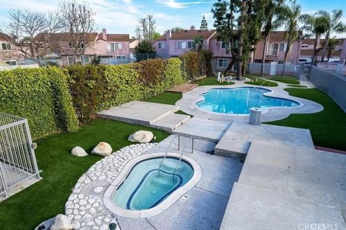 117 Racquet Clb Dr, Compton CA  90220-3181 exterior