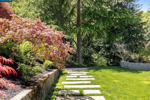 8 Fern Way, Orinda CA  94563-3810 exterior