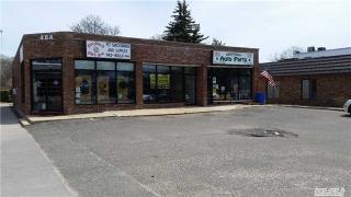 48 Broadway, Greenlawn NY  11740-1303 exterior