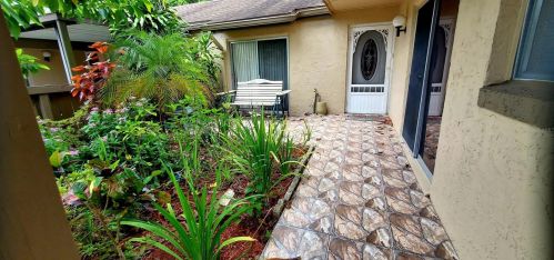490 Windmeadows St, Altamonte Springs, FL 32701-3587