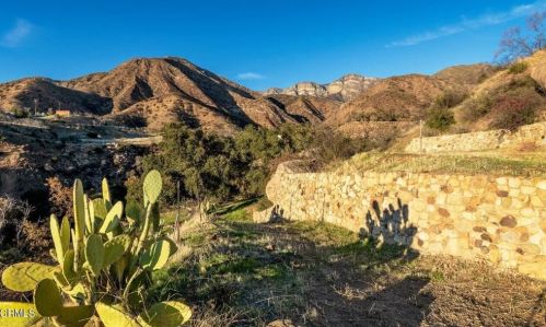 13001 Koenigstein Rd, Santa Paula CA  93060-9667 exterior