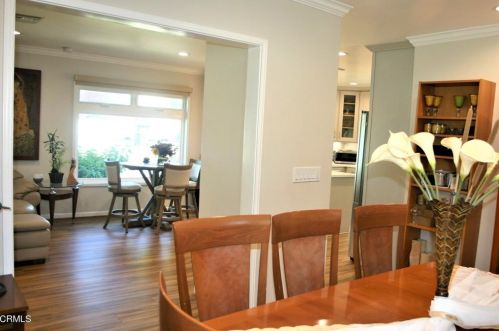 2834 Los Olivos Ln, Glendale CA 91214-2829 exterior