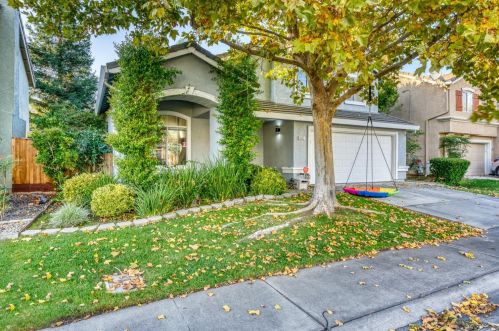 9462 Windrift Ln, Elk Grove, CA 95758-4690