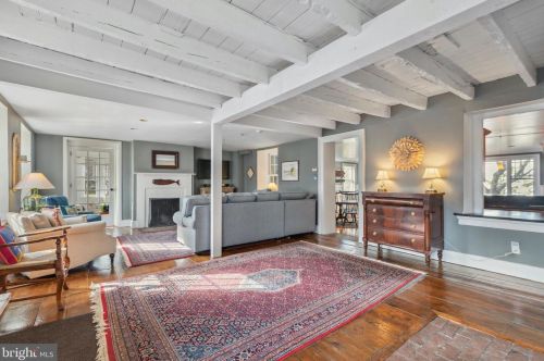 737 Hoover Rd, Blue Bell PA  19422-2015 exterior