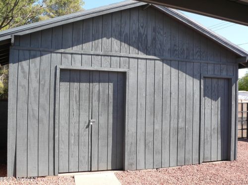 6462 Calle Luna, Tucson AZ  85710-5626 exterior