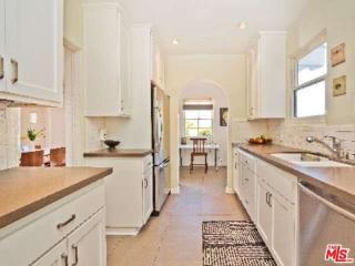 2469 Kenilworth Ave, Los Angeles CA  90039-2648 exterior