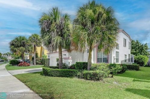 15655 12th Ct, Hollywood, FL 33028-1612