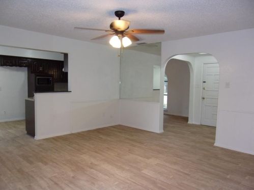 805 Monique, Cedar Hill TX  75104-1715 exterior